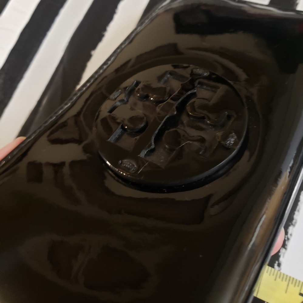 Tory Burch - Picture 3 of 16